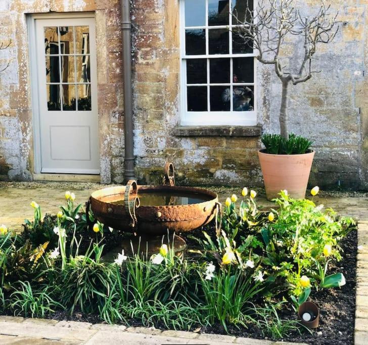 Escape To Ash House 18Th Century Manor In Somerset Martock Extérieur photo