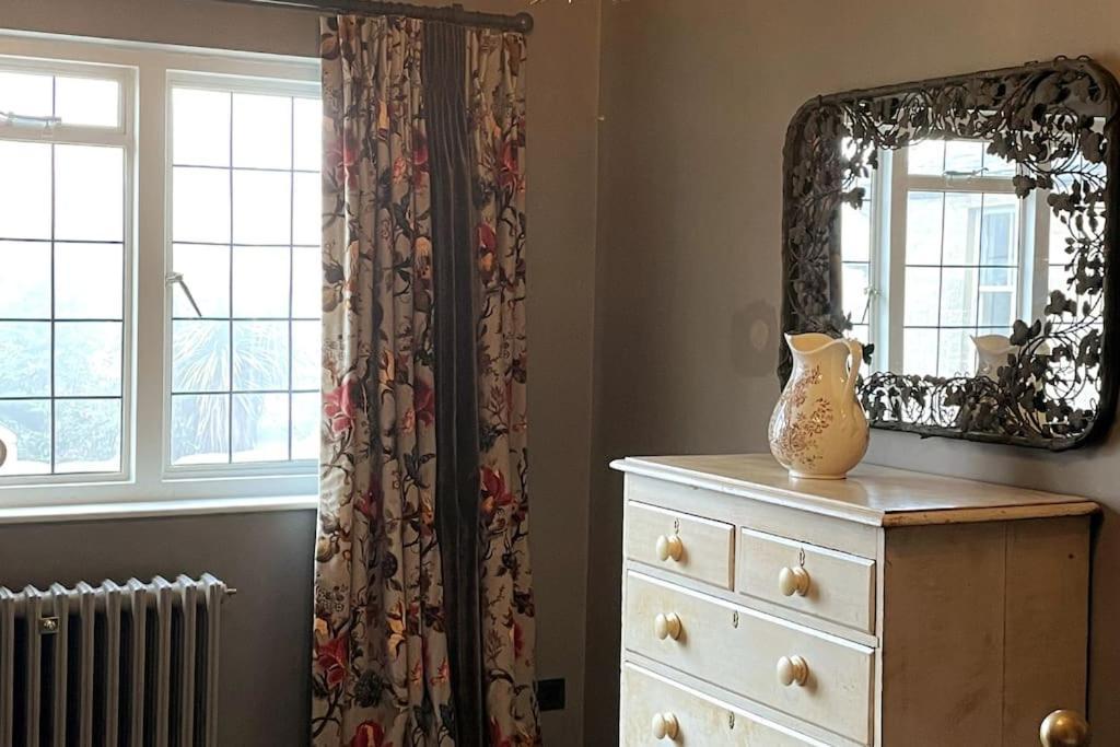 Escape To Ash House 18Th Century Manor In Somerset Martock Extérieur photo